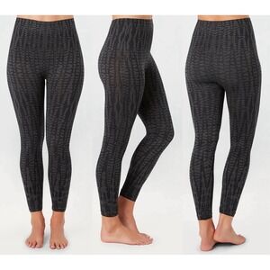 SPANX Look At Me‎ Now Seamless Cropped Leggings Black Geo Women's Size L